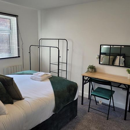 Stay - The Wellington Burton On Trent Εξωτερικό φωτογραφία